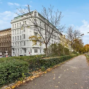 Apartment Limehome Rossauer Laende, Vienna